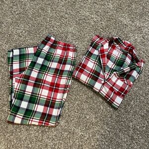 Women flannel plaid red and green pajama set